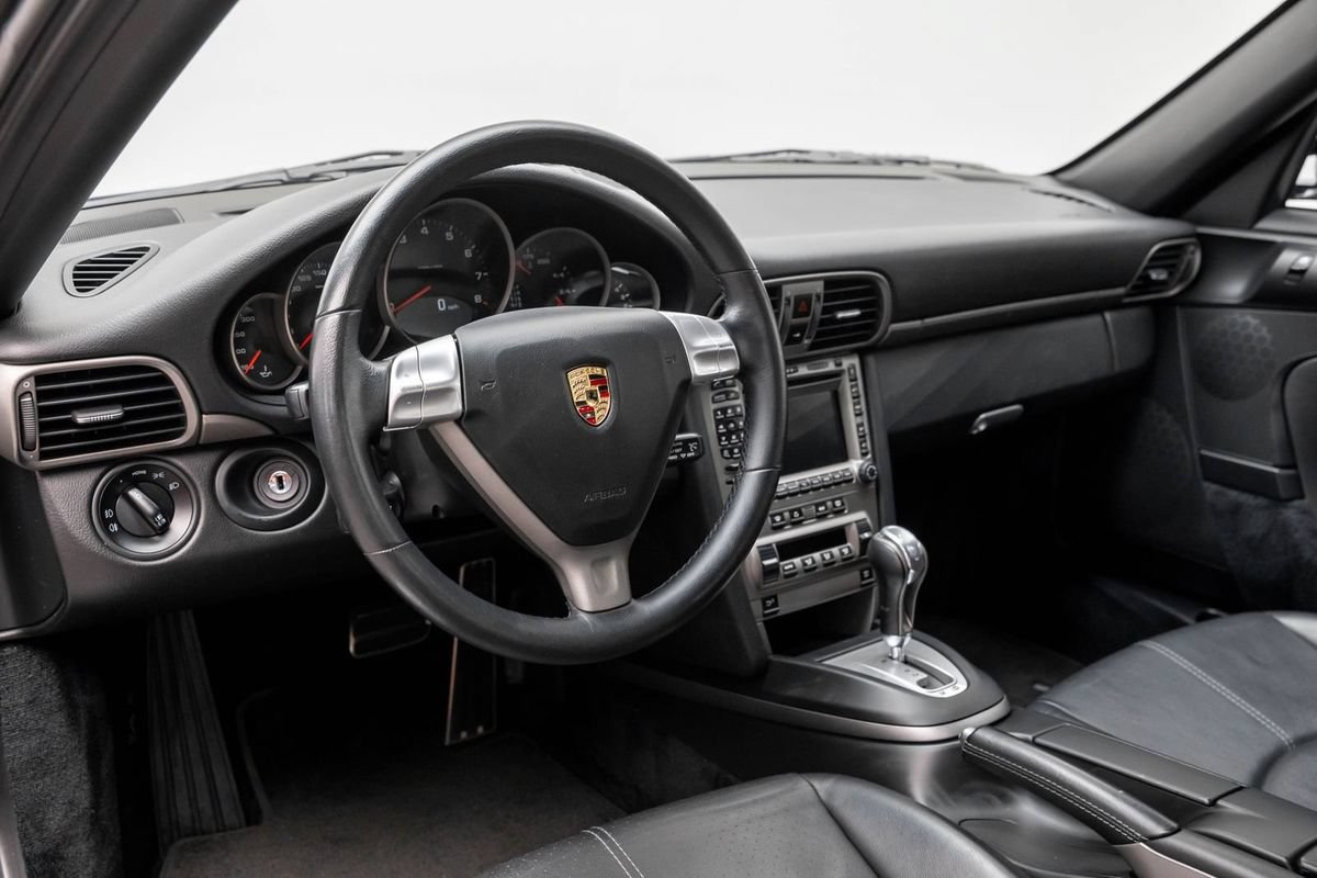 Used 2005 Porsche 911 Carrera RWD image 19