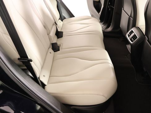 Used 2025 Acura RDX SH-AWD image 14