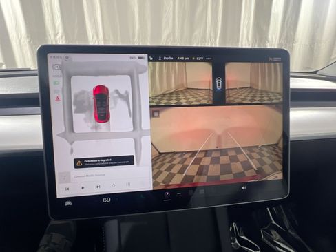 Used 2024 Tesla Model Y Long Range image 25