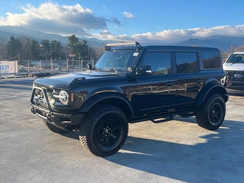 Certified 2023 Ford Bronco Outer Banks w/ Sasquatch Package image 4