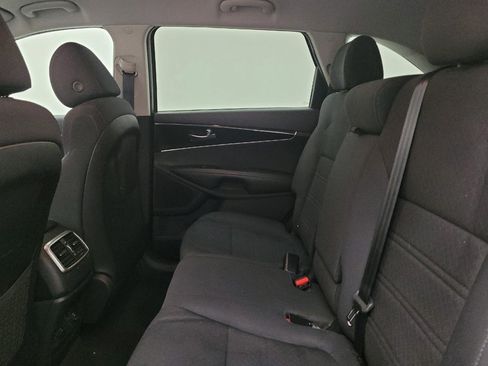 Used 2019 Kia Sorento LX w/ Option Group 020 image 18