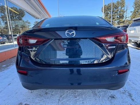 Used 2018 MAZDA MAZDA3 Touring FWD image 6