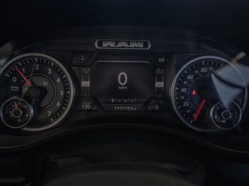 Used 2021 RAM 1500 Laramie w/ Sport Appearance Package image 10