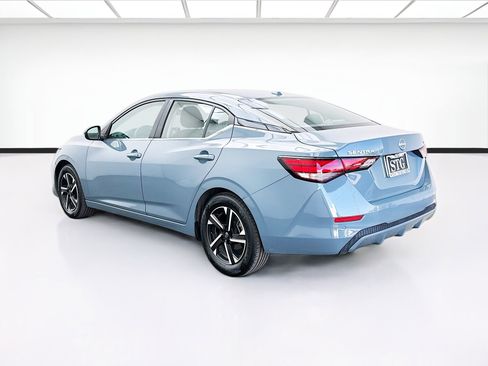 Used 2024 Nissan Sentra SV FWD image 6