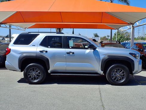 Certified 2025 Toyota 4Runner SR5 image 3