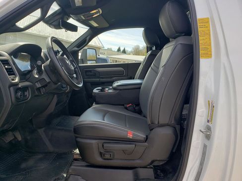 Used 2025 RAM 5500 Tradesman AWD/4WD image 11