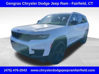 Certified 2023 Jeep Grand Cherokee L Limited w/ Black Appearance Package AWD/4WD 360° Tour