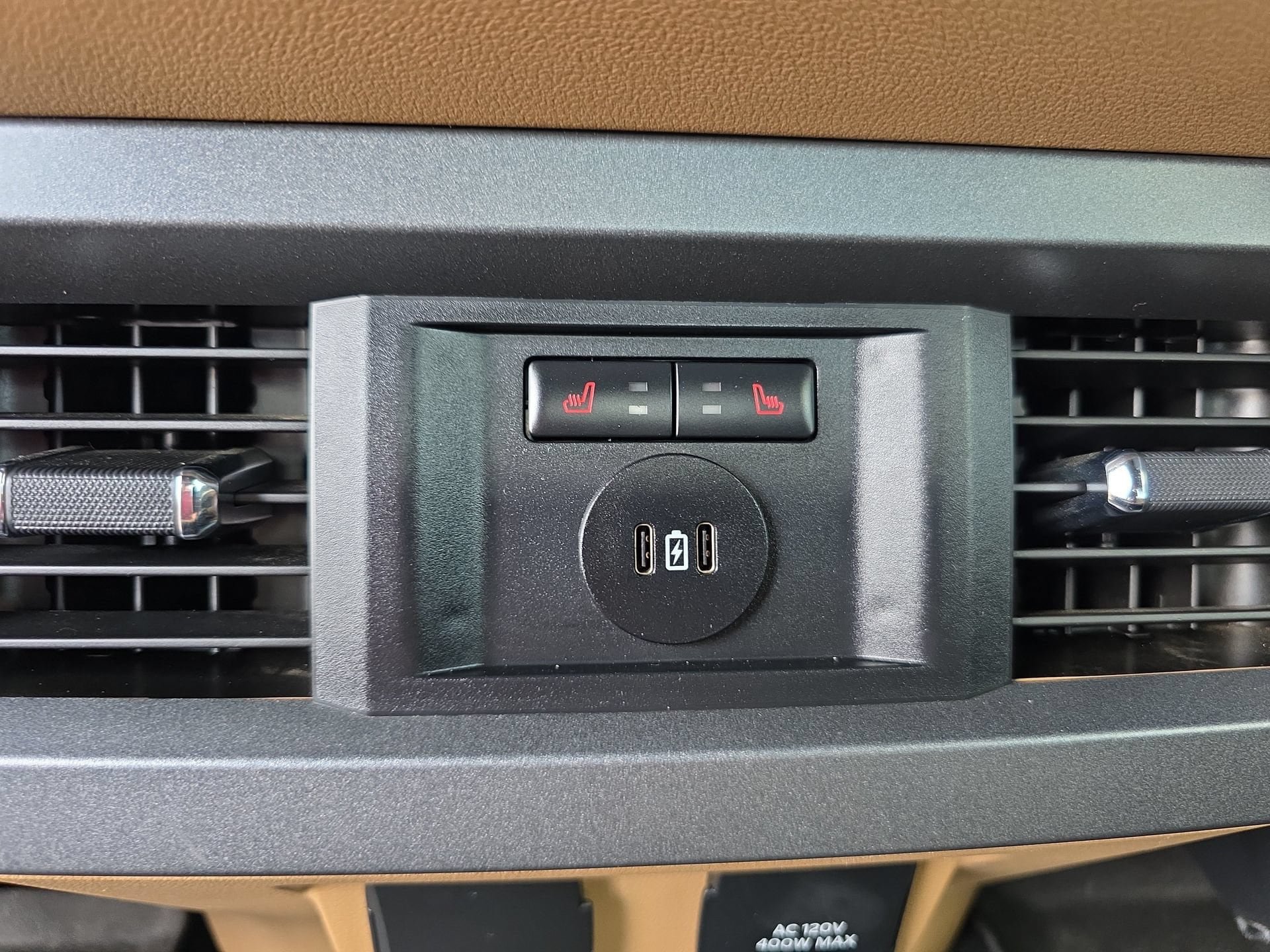 Used 2023 Ford F250 Lariat w/ Lariat Ultimate Package AWD/4WD image 13