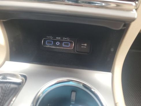 Used 2020 Jeep Grand Cherokee Limited AWD/4WD image 25