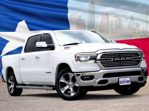 Used 2019 RAM 1500 Laramie RWD image 1