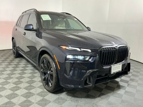 Certified 2026 BMW X7 xDrive40i w/ M Sport Package AWD/4WD image 4