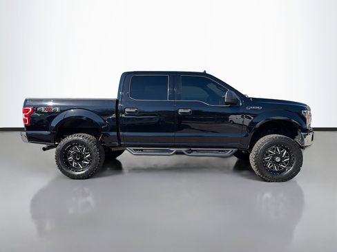 Used 2020 Ford F150 XLT image 2