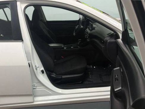 Used 2024 Nissan Sentra S FWD image 22