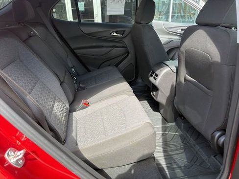 Certified 2024 Chevrolet Equinox LT w/ LPO, Floor Liner Package AWD/4WD image 19