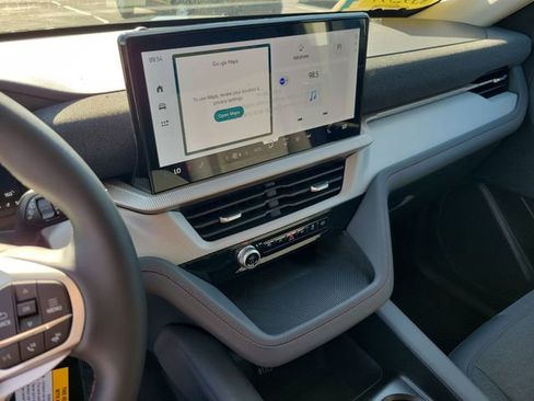 New 2026 Ford Explorer Active image 12