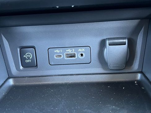 Used 2025 Nissan Sentra SR image 22