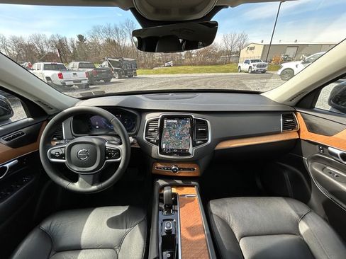 Used 2023 Volvo XC90 T8 Plus w/ Protection Package image 3