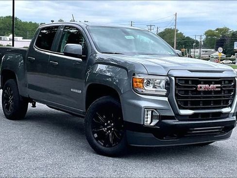 Used 2022 GMC Canyon Elevation w/ Elevation Premium Package AWD/4WD image 2