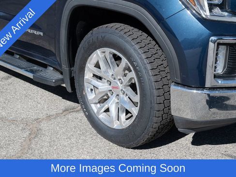 Used 2020 GMC Sierra 1500 SLT w/ SLT Premium Package RWD image 9