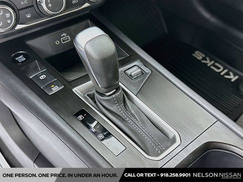 Used 2025 Nissan Kicks S AWD/4WD image 16