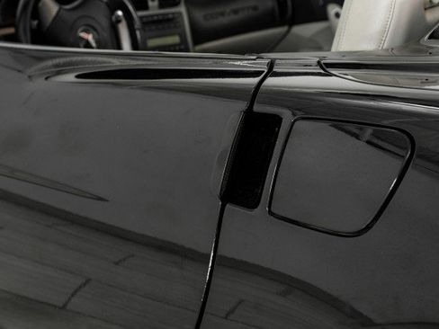 Used 2007 Chevrolet Corvette Convertible RWD image 35