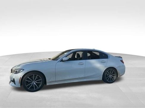Used 2019 BMW 330i Sedan w/ Convenience Package RWD image 3