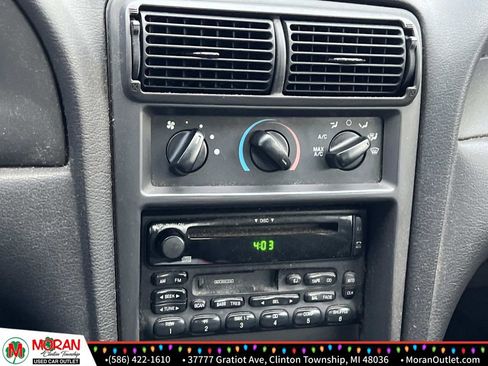 Used 2001 Ford Mustang Coupe image 17