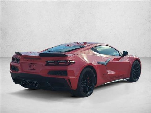 Used 2025 Chevrolet Corvette Z06 RWD image 5