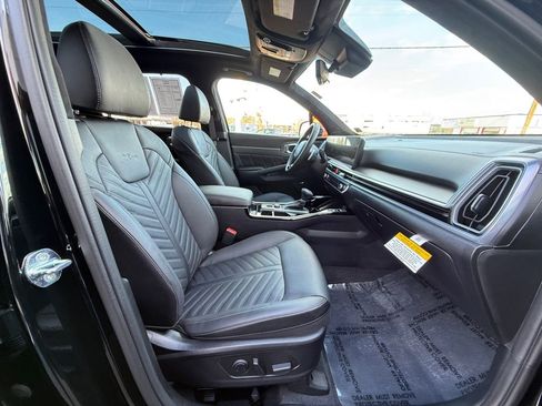 Certified 2025 Kia Sorento SX Prestige image 28