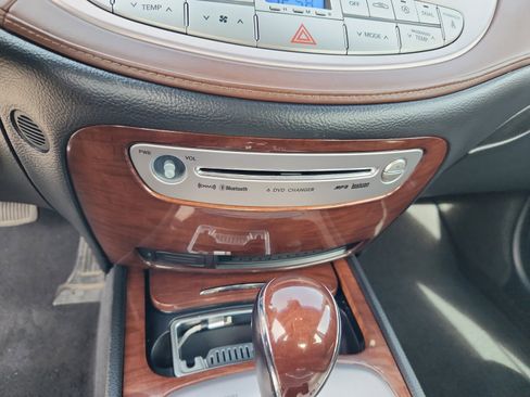 Used 2011 Hyundai Genesis 3.8 w/ Technology Pkg 4 image 12