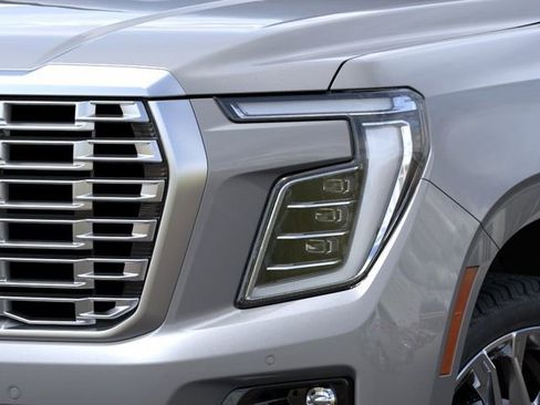 New 2026 GMC Yukon Denali w/ Denali Reserve Package AWD/4WD image 10