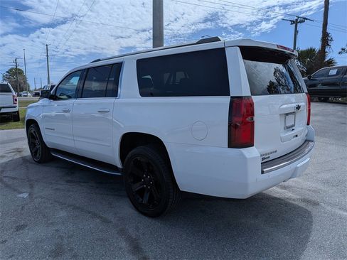 Used 2017 Chevrolet Suburban Premier image 5