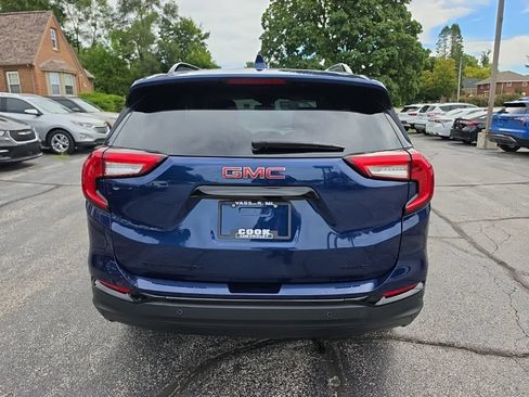 Certified 2023 GMC Terrain SLE w/ Driver Convenience Package AWD/4WD image 6