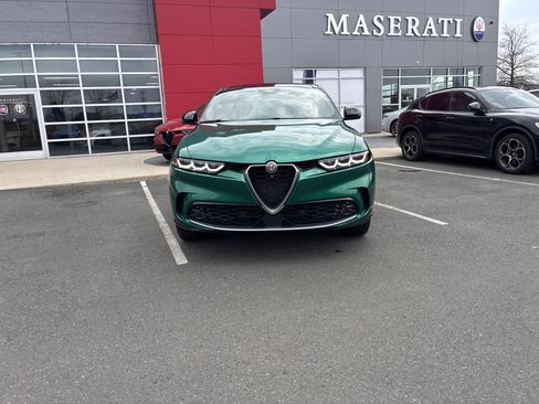 Used 2024 Alfa Romeo Tonale Ti AWD/4WD image 3