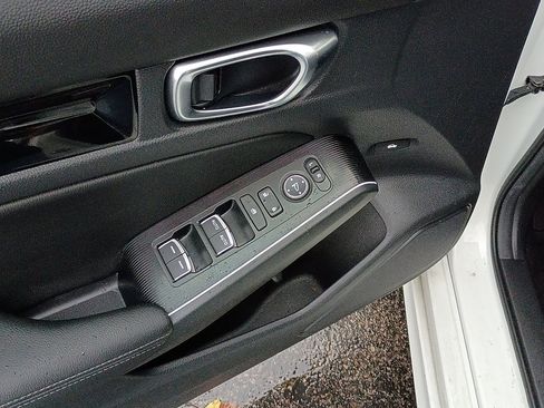 Certified 2025 Honda Civic Sport Touring image 15