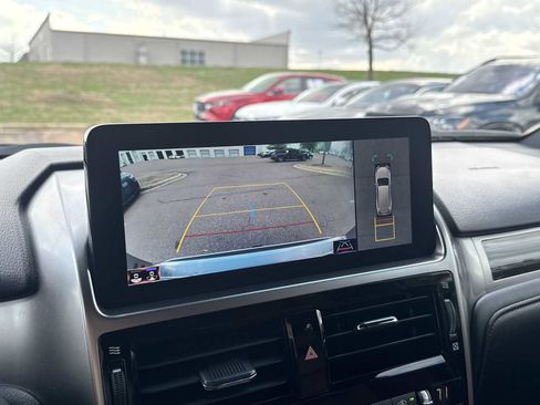 Used 2023 Lexus GX 460 Luxury w/ Accessory Package image 28