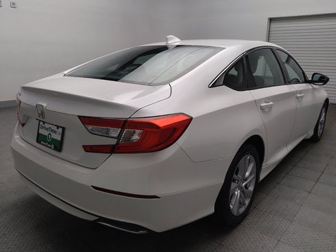 Used 2019 Honda Accord LX image 9