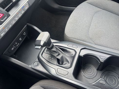 Used 2025 Kia K4 FWD image 36