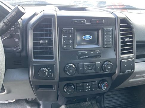 Used 2022 Ford F250 XL w/ Power Equipment Group image 7