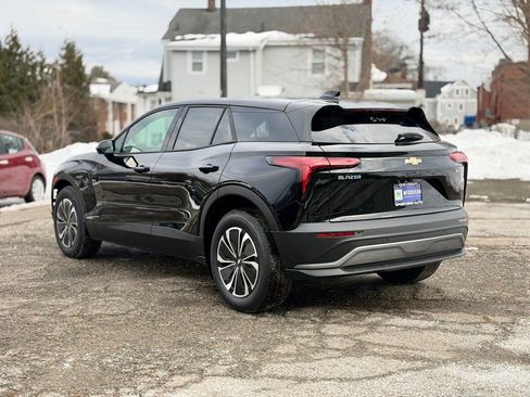 New 2026 Chevrolet Blazer EV LT image 4