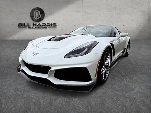 Used 2019 Chevrolet Corvette ZR1 RWD image 1