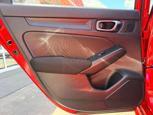 Used 2025 Honda Civic Sport image 29
