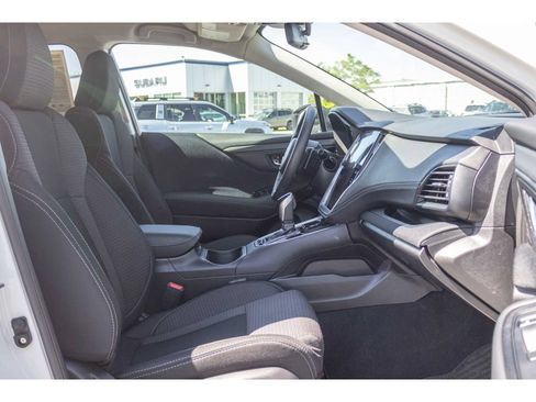 Certified 2025 Subaru Outback Premium AWD/4WD image 11