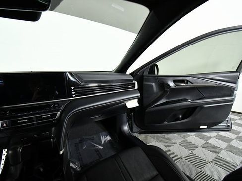 Used 2025 Toyota Camry XSE image 20