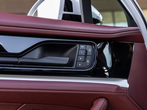 Certified 2026 Porsche Panamera RWD image 23