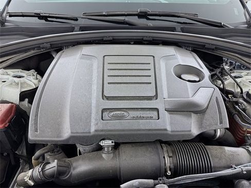 Used 2022 Land Rover Range Rover Velar R-Dynamic S image 32