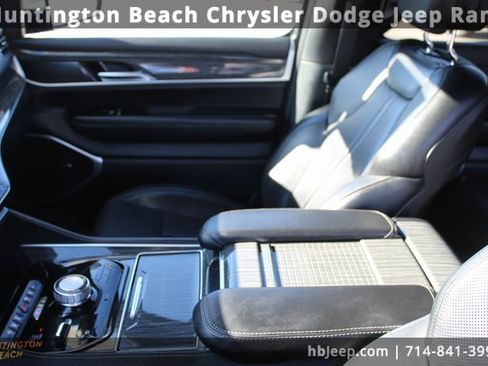 Used 2022 Jeep Wagoneer Series III image 38