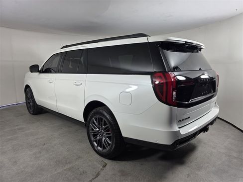 Used 2025 Ford Expedition Max Platinum w/ Stealth Performance Package image 6
