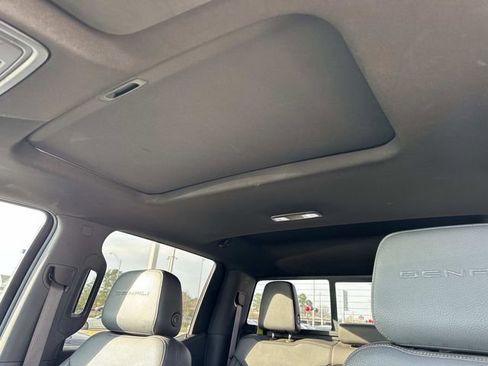 Used 2021 GMC Sierra 1500 Denali w/ Denali Ultimate Package image 22