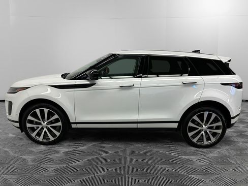 Used 2025 Land Rover Range Rover Evoque S image 2